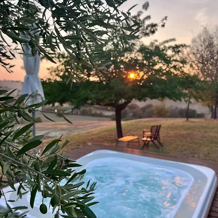 Country -private Pool, Jacuzzi, Tennis Court- 빌라