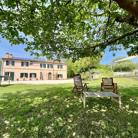 Country -private Pool, Jacuzzi, Tennis Court- * Bagnolo (Marche)