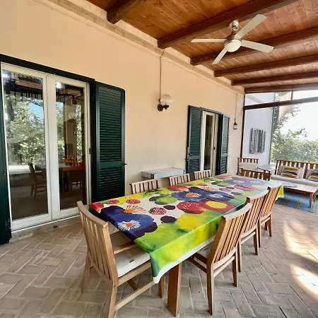 Country -private Pool, Jacuzzi, Tennis Court-